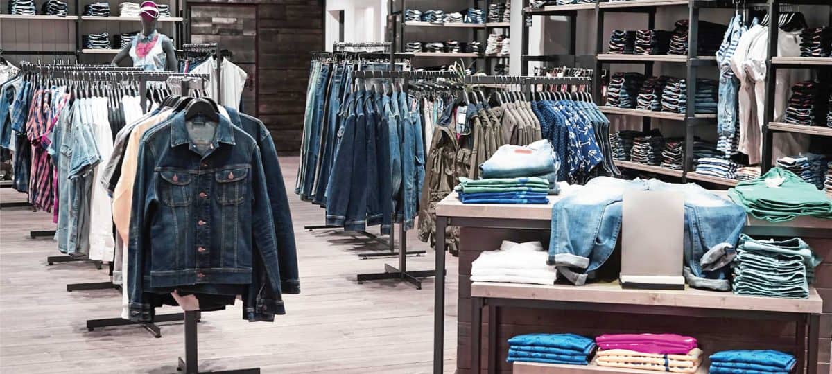 Kiat Meningkatkan Omzet Penjualan Usaha Distro dan Kewajiban Pajaknya